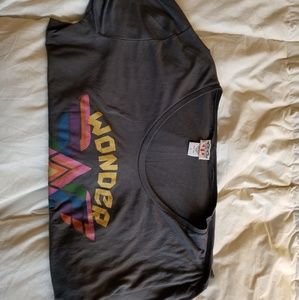 Wonder Woman Tee Size L